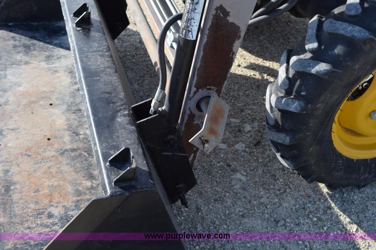 image for item H5120 2003 Taskmaster 438E MFWD tractor