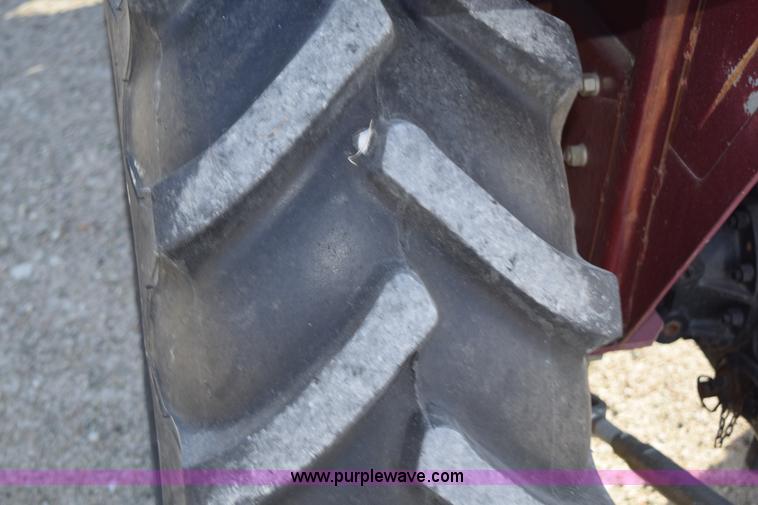 image for item H5120 2003 Taskmaster 438E MFWD tractor