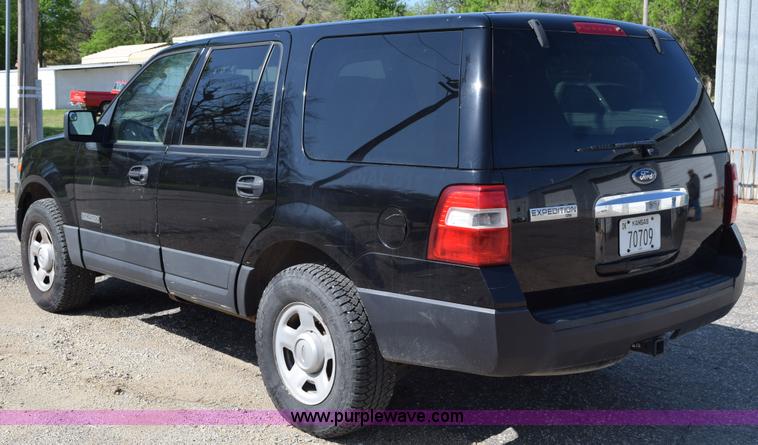 image for item H5143 2007 Ford Expedition SUV
