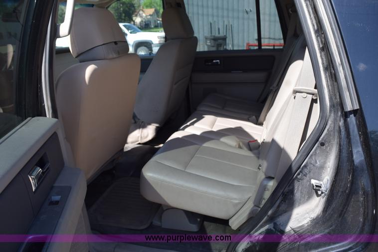 image for item H5143 2007 Ford Expedition SUV