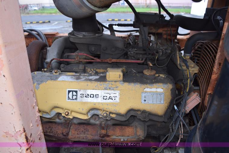 image for item H5200 Wildcat M700E compost turner