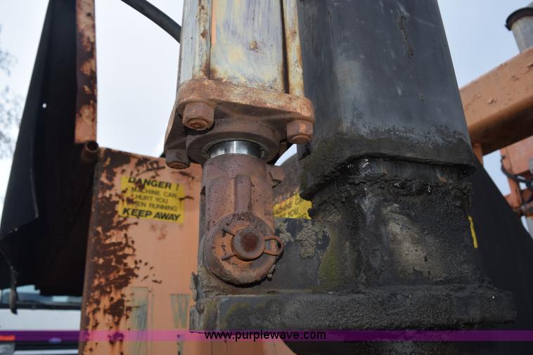 image for item H5200 Wildcat M700E compost turner