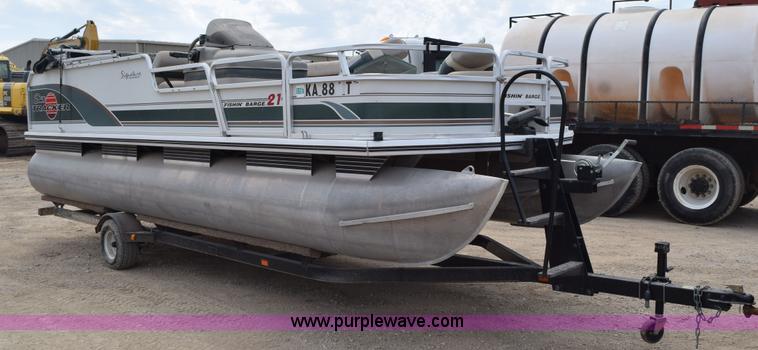 image for item H5213 2000 Sun Tracker 21' pontoon boat