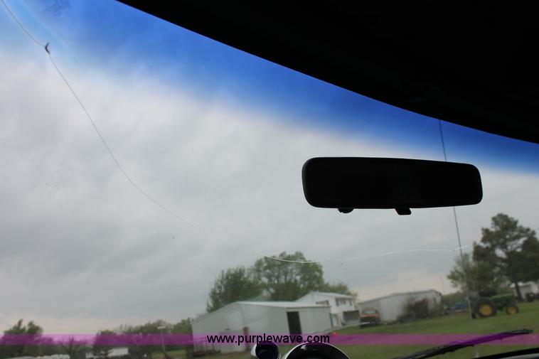 image for item H5838 1992 Ford F150 pickup truck