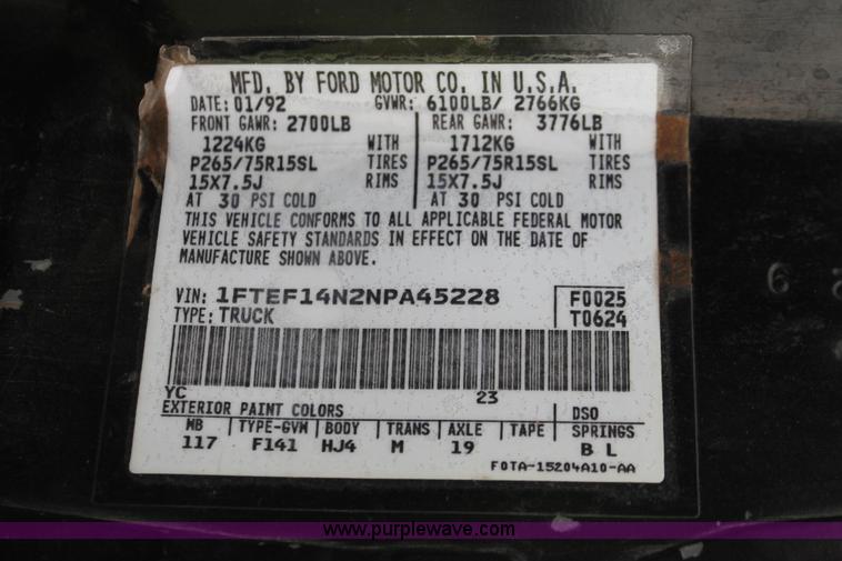 image for item H5838 1992 Ford F150 pickup truck