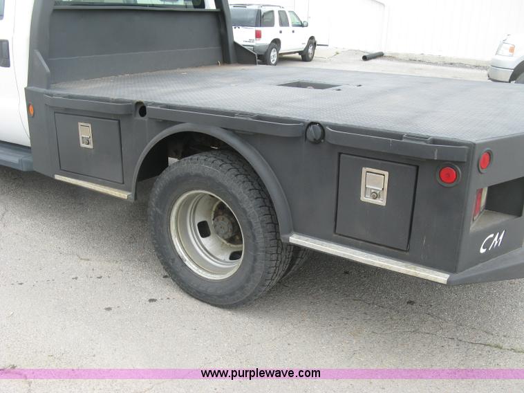 image for item H8646 2008 Ford F350 Super Duty XL Crew Cab flatbed truck