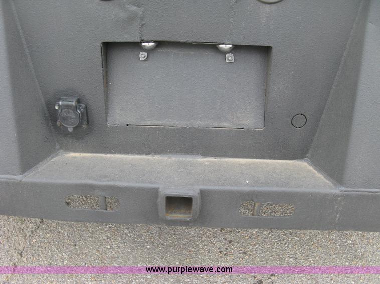 image for item H8646 2008 Ford F350 Super Duty XL Crew Cab flatbed truck