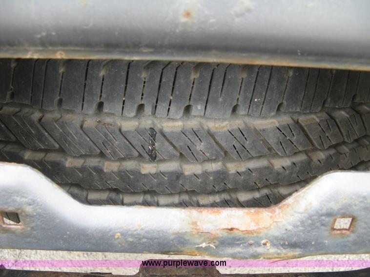 image for item H8647 2006 Ford F250 Super Duty XL pickup truck