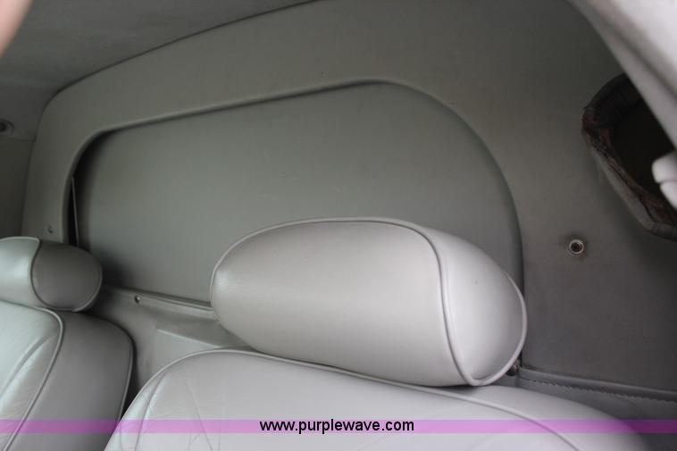 image for item I1747 1998 Lincoln Town Car limousine