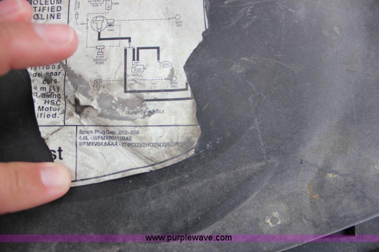 image for item I1747 1998 Lincoln Town Car limousine