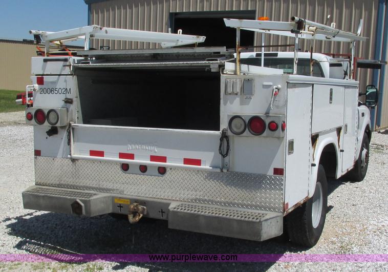 image for item I3018 2000 Ford F350 Super Duty XL utility truck