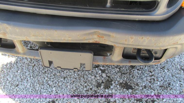 image for item I3018 2000 Ford F350 Super Duty XL utility truck