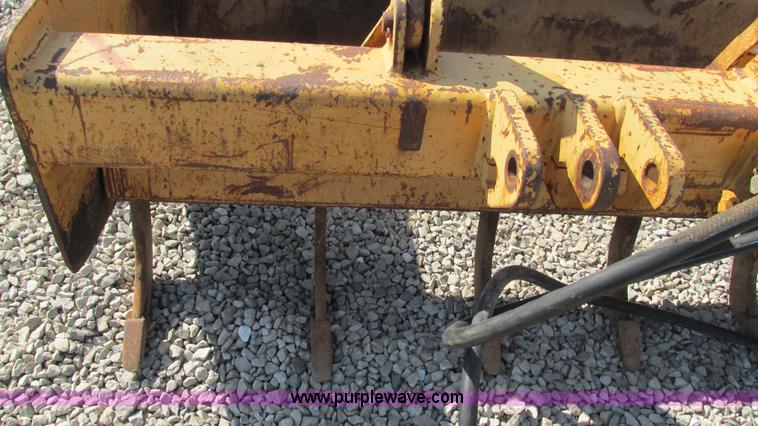 image for item I3025 Gannon 4X2 box blade with ripper