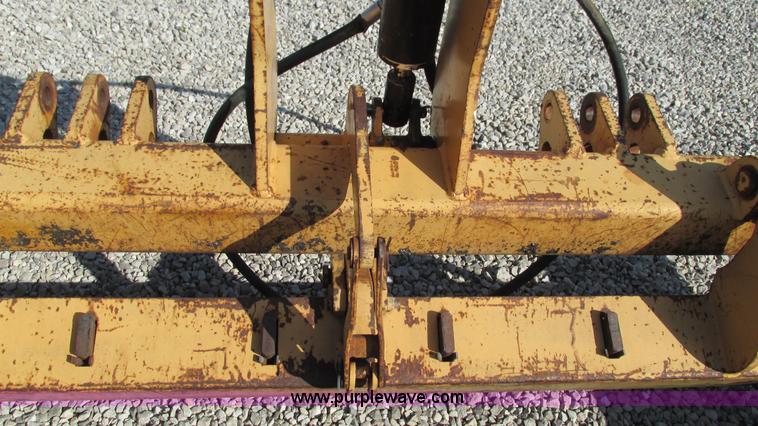 image for item I3025 Gannon 4X2 box blade with ripper