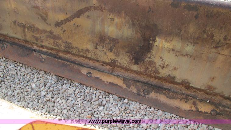 image for item I3025 Gannon 4X2 box blade with ripper