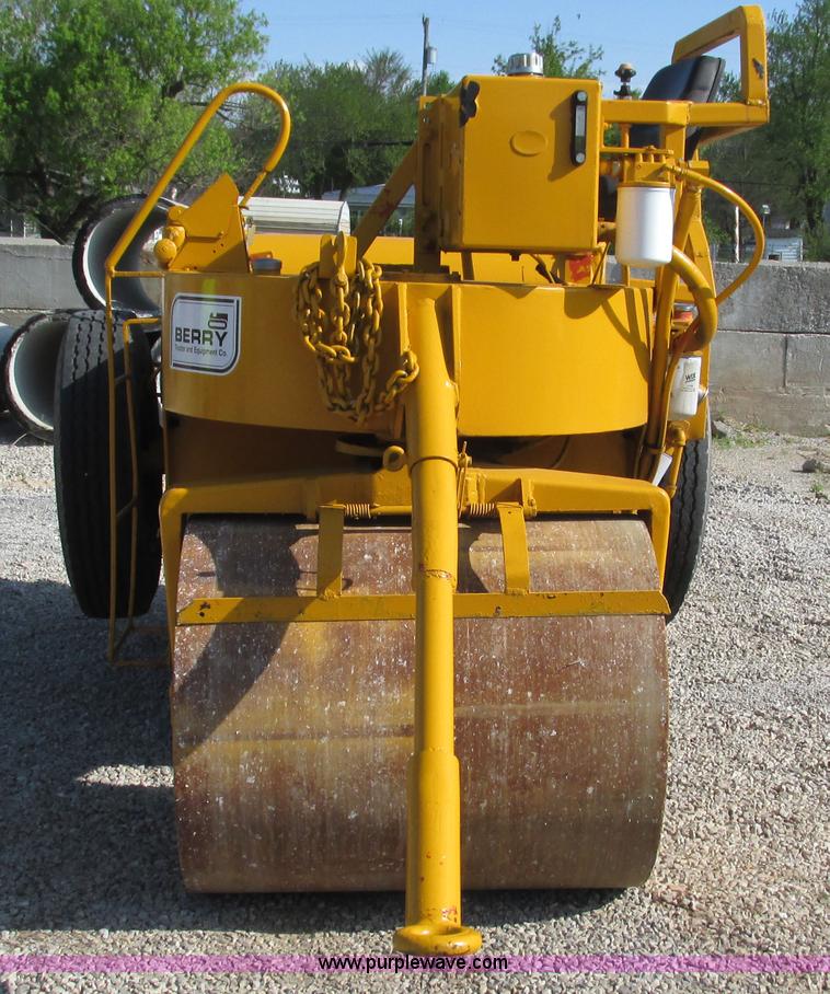 image for item I3026 Ferguson double drum roller