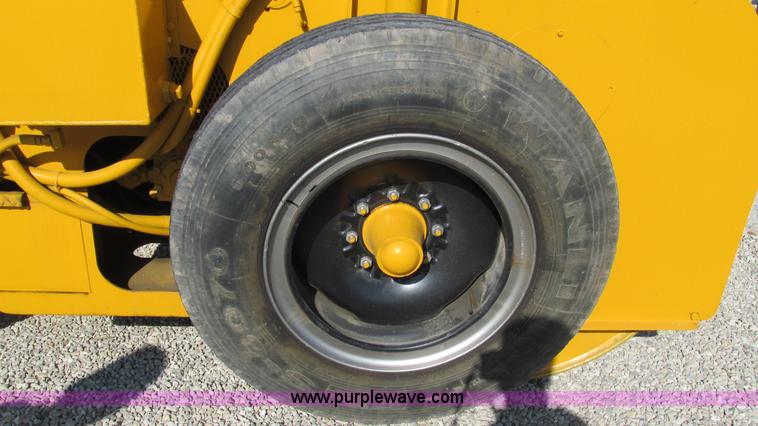 image for item I3026 Ferguson double drum roller