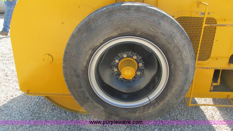 image for item I3026 Ferguson double drum roller