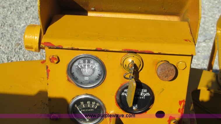 image for item I3026 Ferguson double drum roller