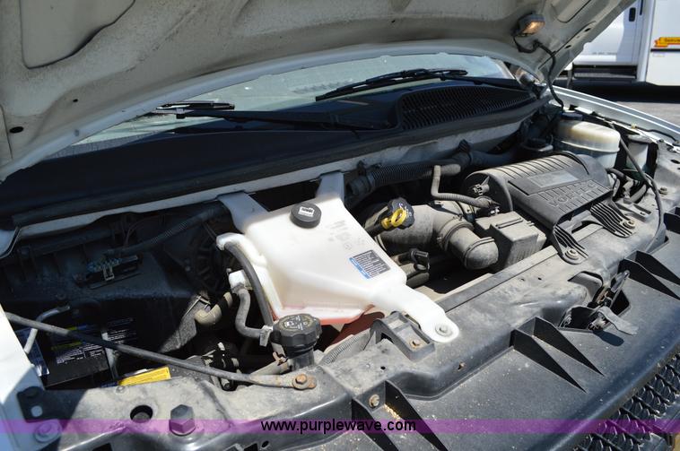 image for item I4571 2009 Chevrolet Express 3500 Extended van