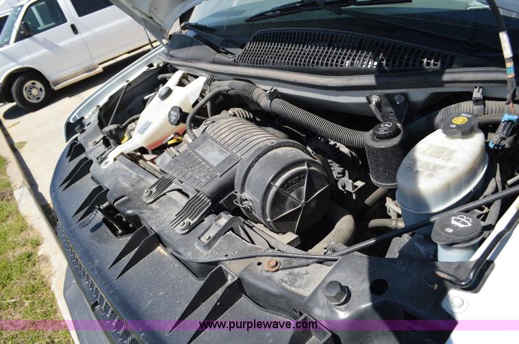 image for item I4572 2009 Chevrolet Express 3500 Extended van