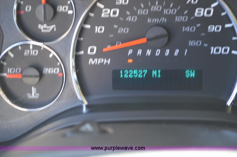 image for item I4572 2009 Chevrolet Express 3500 Extended van