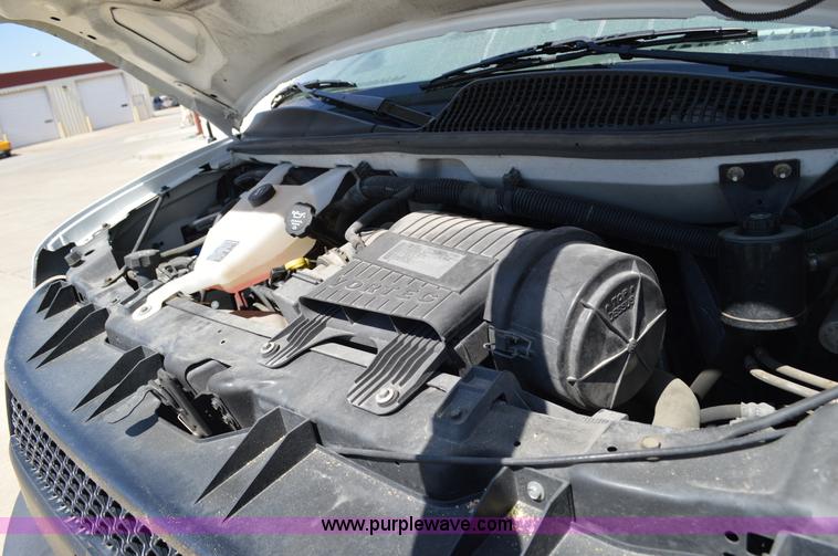 image for item I4573 2009 Chevrolet Express 3500 Extended van