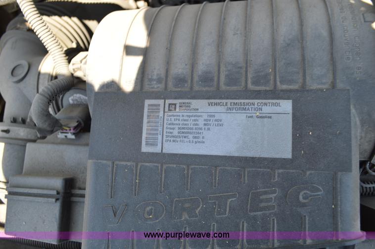 image for item I4574 2009 Chevrolet Express 3500 Extended van