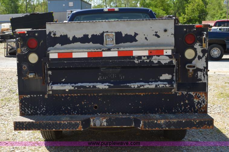 image for item I4578 2001 Ford F250 utility pickup truck