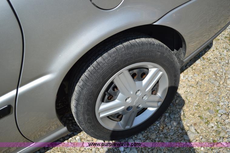 image for item I4582 2005 Chevrolet Uplander van