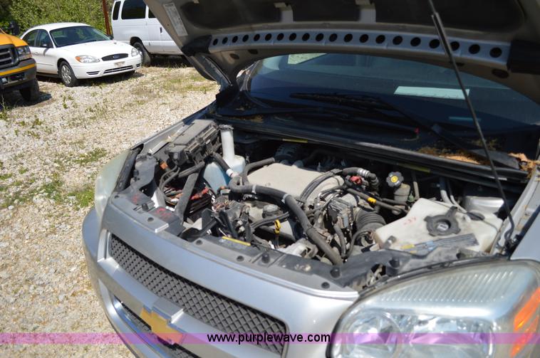 image for item I4582 2005 Chevrolet Uplander van