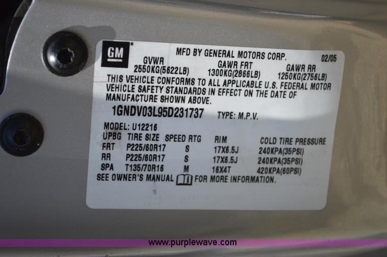 image for item I4582 2005 Chevrolet Uplander van