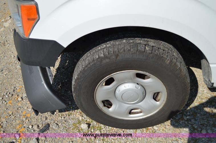 image for item I4584 2009 Ford F150 pickup truck