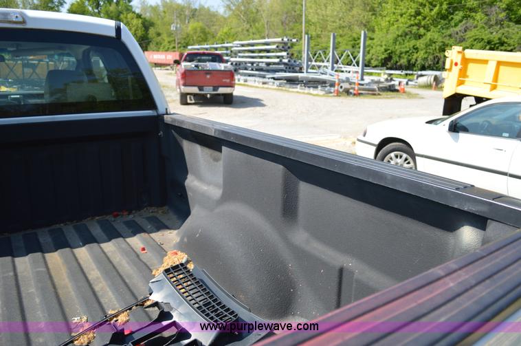 image for item I4584 2009 Ford F150 pickup truck