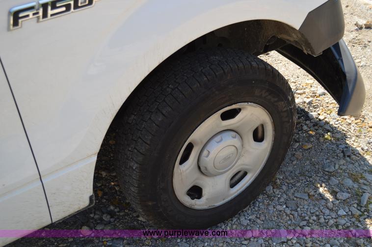 image for item I4584 2009 Ford F150 pickup truck