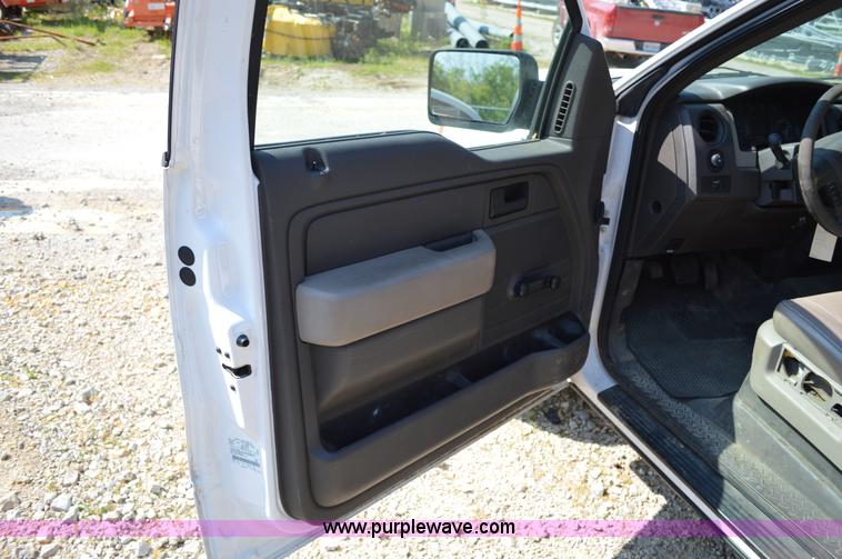 image for item I4584 2009 Ford F150 pickup truck