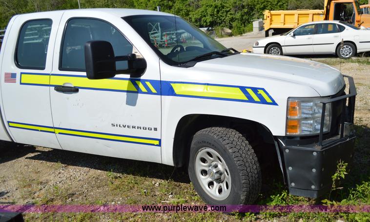 image for item I4587 2009 Chevrolet Silverado 1500 pickup truck