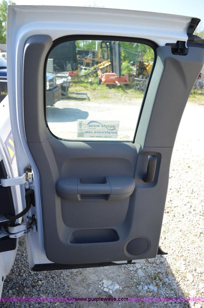 image for item I4587 2009 Chevrolet Silverado 1500 pickup truck