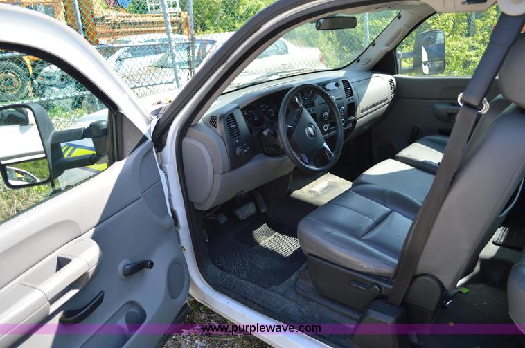 image for item I4587 2009 Chevrolet Silverado 1500 pickup truck