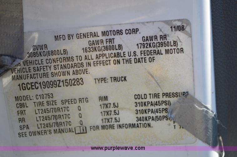 image for item I4587 2009 Chevrolet Silverado 1500 pickup truck