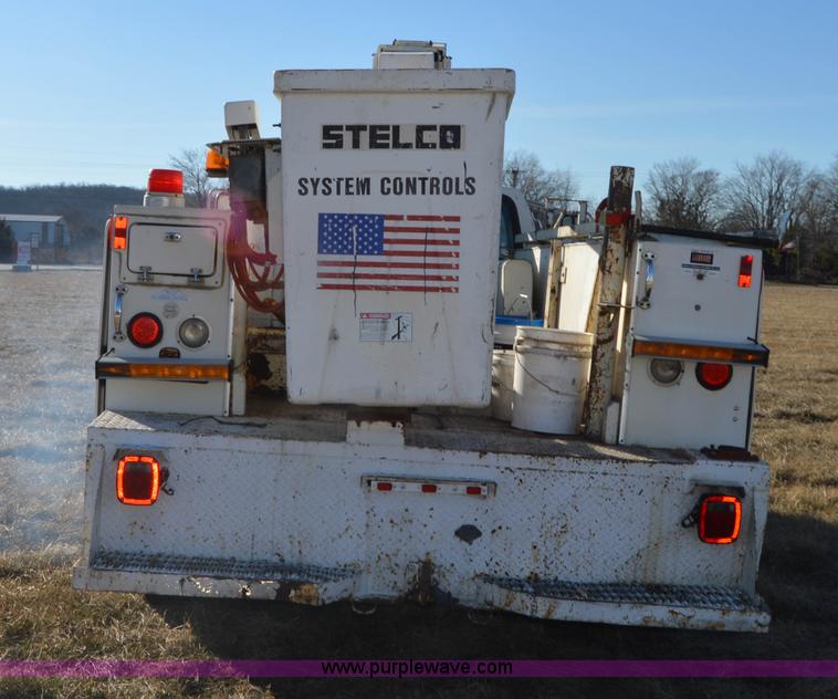 image for item I6856 1989 Ford F600 bucket truck