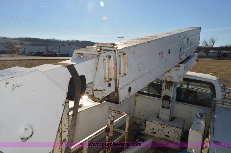 image for item I6856 1989 Ford F600 bucket truck
