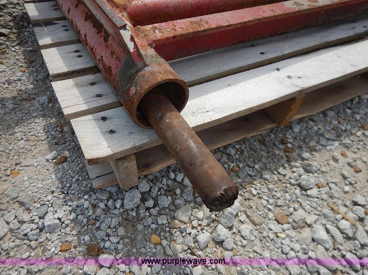 Henderson 517 dump bed hoist in Overland Park, KS Item J3942 sold