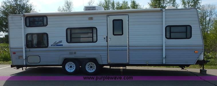 image for item J3943 1995 Layton Skyline 25' camper