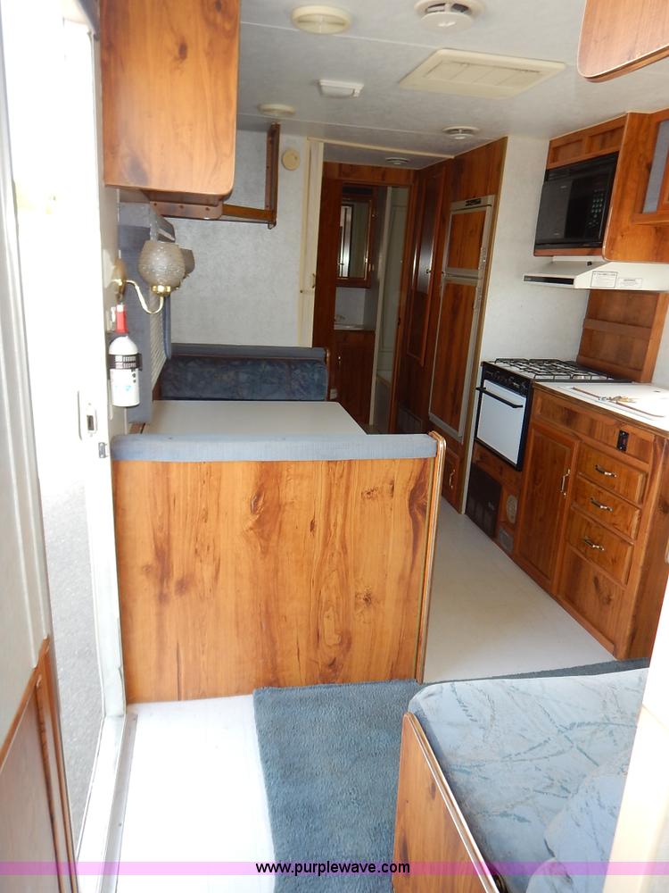 image for item J3943 1995 Layton Skyline 25' camper