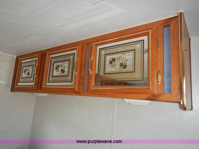 image for item J3943 1995 Layton Skyline 25' camper