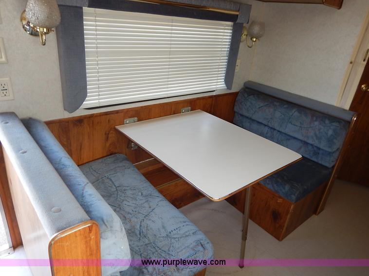 image for item J3943 1995 Layton Skyline 25' camper