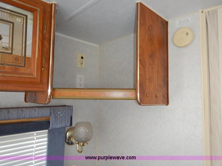 image for item J3943 1995 Layton Skyline 25' camper