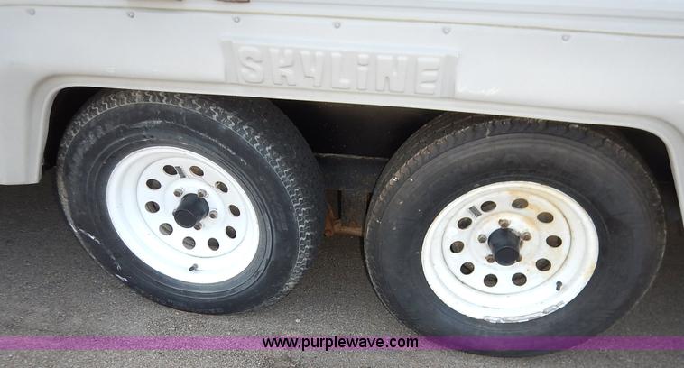 image for item J3943 1995 Layton Skyline 25' camper