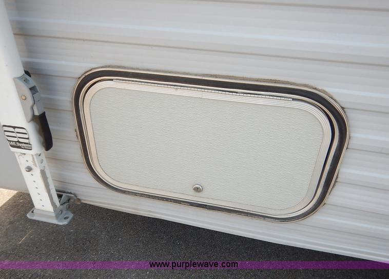 image for item J3943 1995 Layton Skyline 25' camper